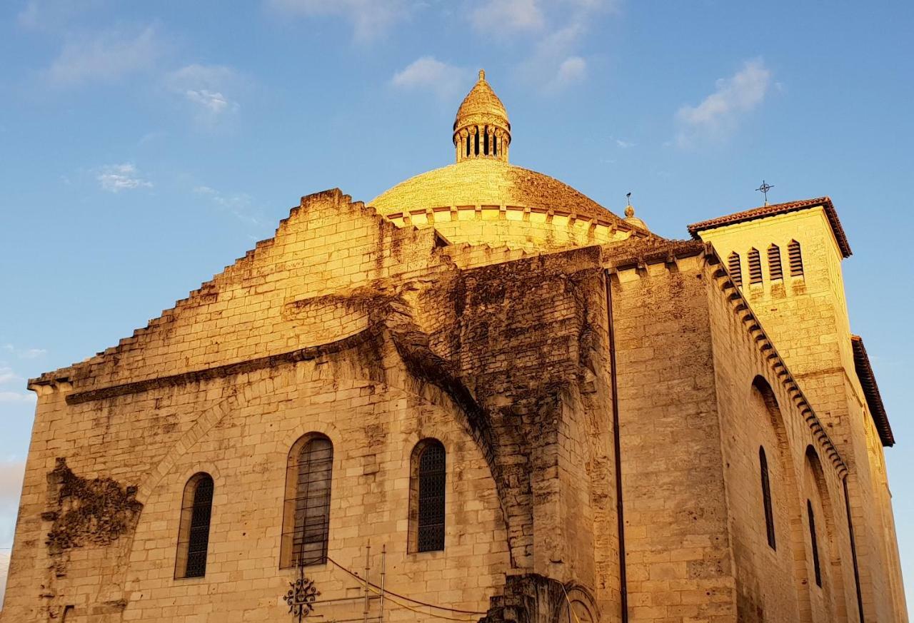 Joli Appartement Vue Sur L'Eglise Perigueux Bagian luar foto